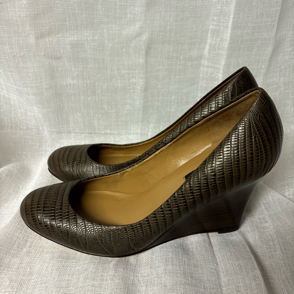 Ann Taylor Platform Wedges Kamela Exotic Embossed Leather Wedges SZ 7 - Picture 5 of 9